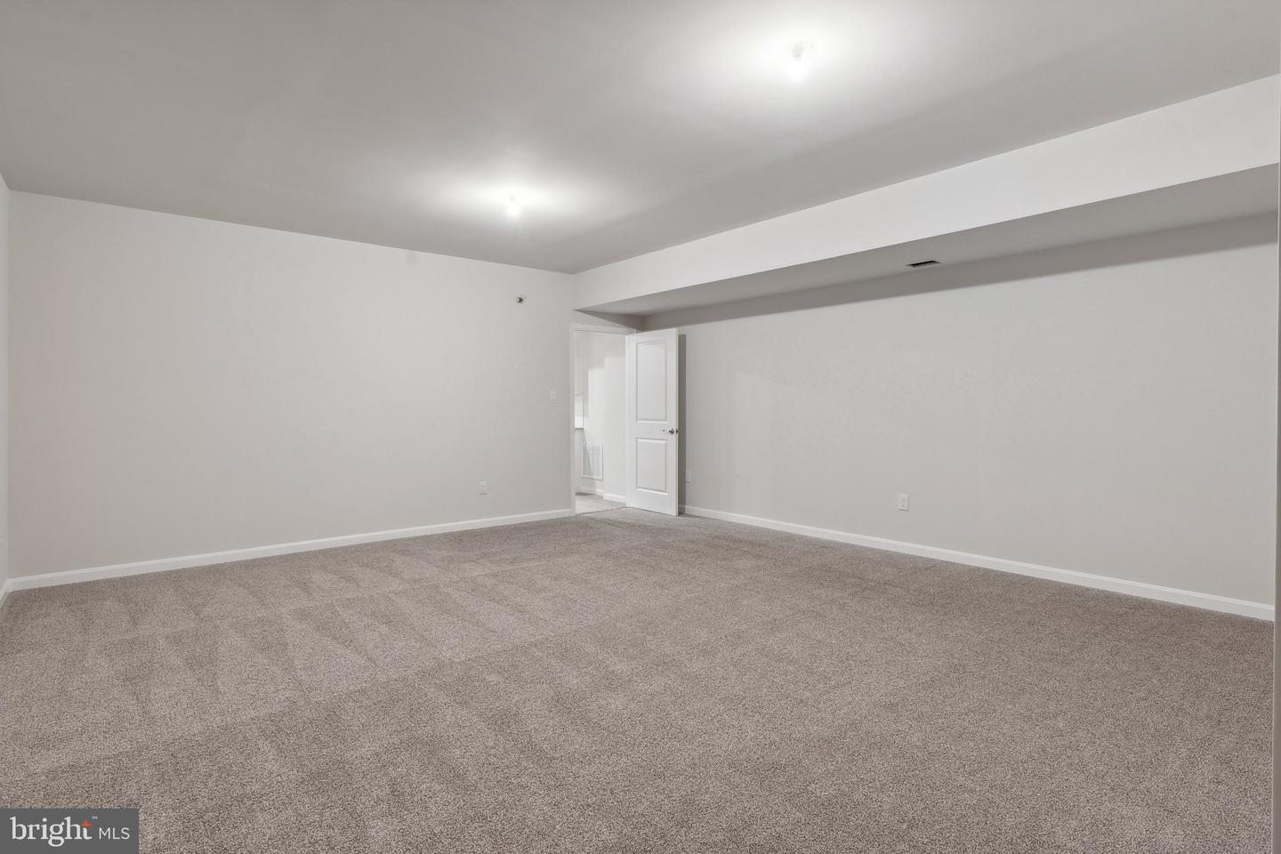 5300 BEACON RDG, WILLIAMSBURG, Virginia 23188, 6 Bedrooms Bedrooms, ,4 BathroomsBathrooms,Residential,For sale,5300 BEACON RDG,VAJC2000436 MLS # VAJC2000436