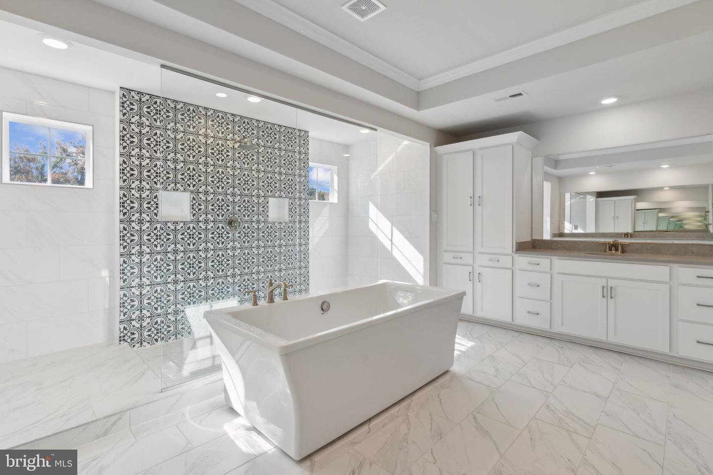 5300 BEACON RDG, WILLIAMSBURG, Virginia 23188, 6 Bedrooms Bedrooms, ,4 BathroomsBathrooms,Residential,For sale,5300 BEACON RDG,VAJC2000436 MLS # VAJC2000436