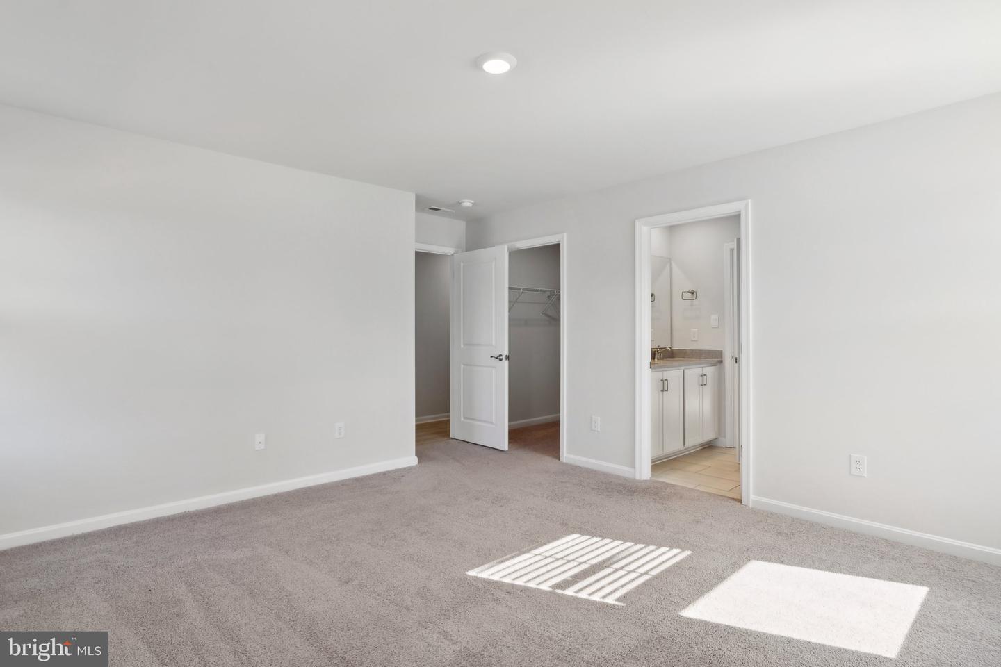 5300 BEACON RDG, WILLIAMSBURG, Virginia 23188, 6 Bedrooms Bedrooms, ,4 BathroomsBathrooms,Residential,For sale,5300 BEACON RDG,VAJC2000436 MLS # VAJC2000436