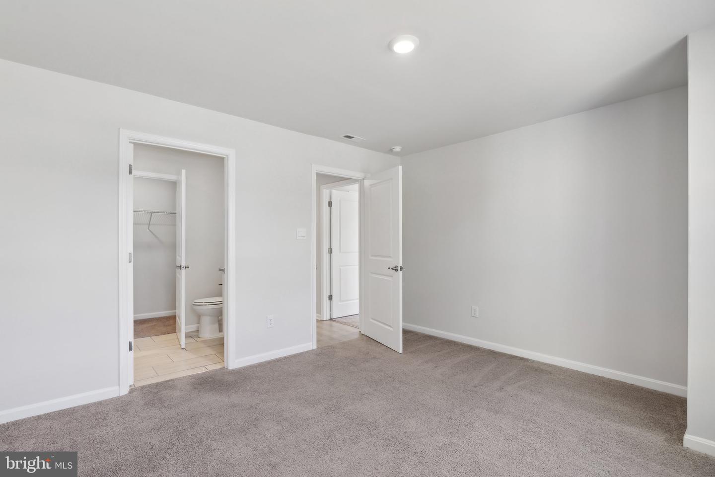 5300 BEACON RDG, WILLIAMSBURG, Virginia 23188, 6 Bedrooms Bedrooms, ,4 BathroomsBathrooms,Residential,For sale,5300 BEACON RDG,VAJC2000436 MLS # VAJC2000436