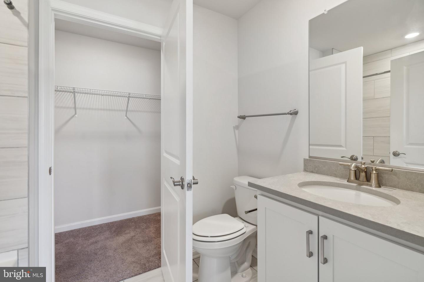5300 BEACON RDG, WILLIAMSBURG, Virginia 23188, 6 Bedrooms Bedrooms, ,4 BathroomsBathrooms,Residential,For sale,5300 BEACON RDG,VAJC2000436 MLS # VAJC2000436