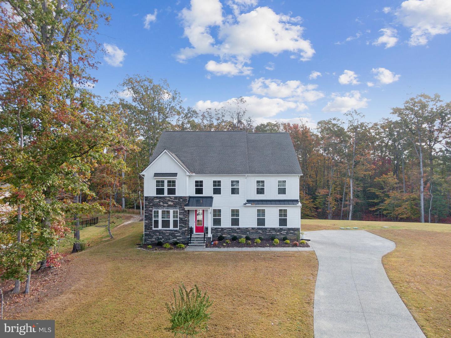 5300 BEACON RDG, WILLIAMSBURG, Virginia 23188, 6 Bedrooms Bedrooms, ,4 BathroomsBathrooms,Residential,For sale,5300 BEACON RDG,VAJC2000436 MLS # VAJC2000436