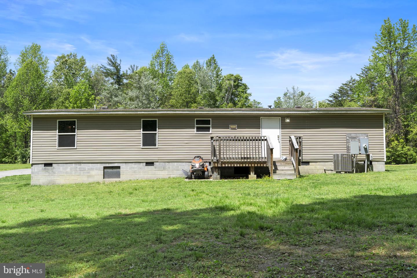 13789 FARMER DR, WOODFORD, Virginia 22580, 3 Bedrooms Bedrooms, ,2 BathroomsBathrooms,Residential,For sale,13789 FARMER DR,VACV2008096 MLS # VACV2008096