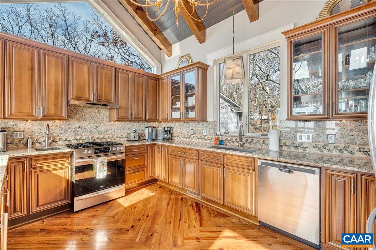 380 BLACKROCK CIR, WINTERGREEN RESORT, Virginia 22967, 6 Bedrooms Bedrooms, ,5 BathroomsBathrooms,Residential,For sale,380 BLACKROCK CIR,664024 MLS # 664024