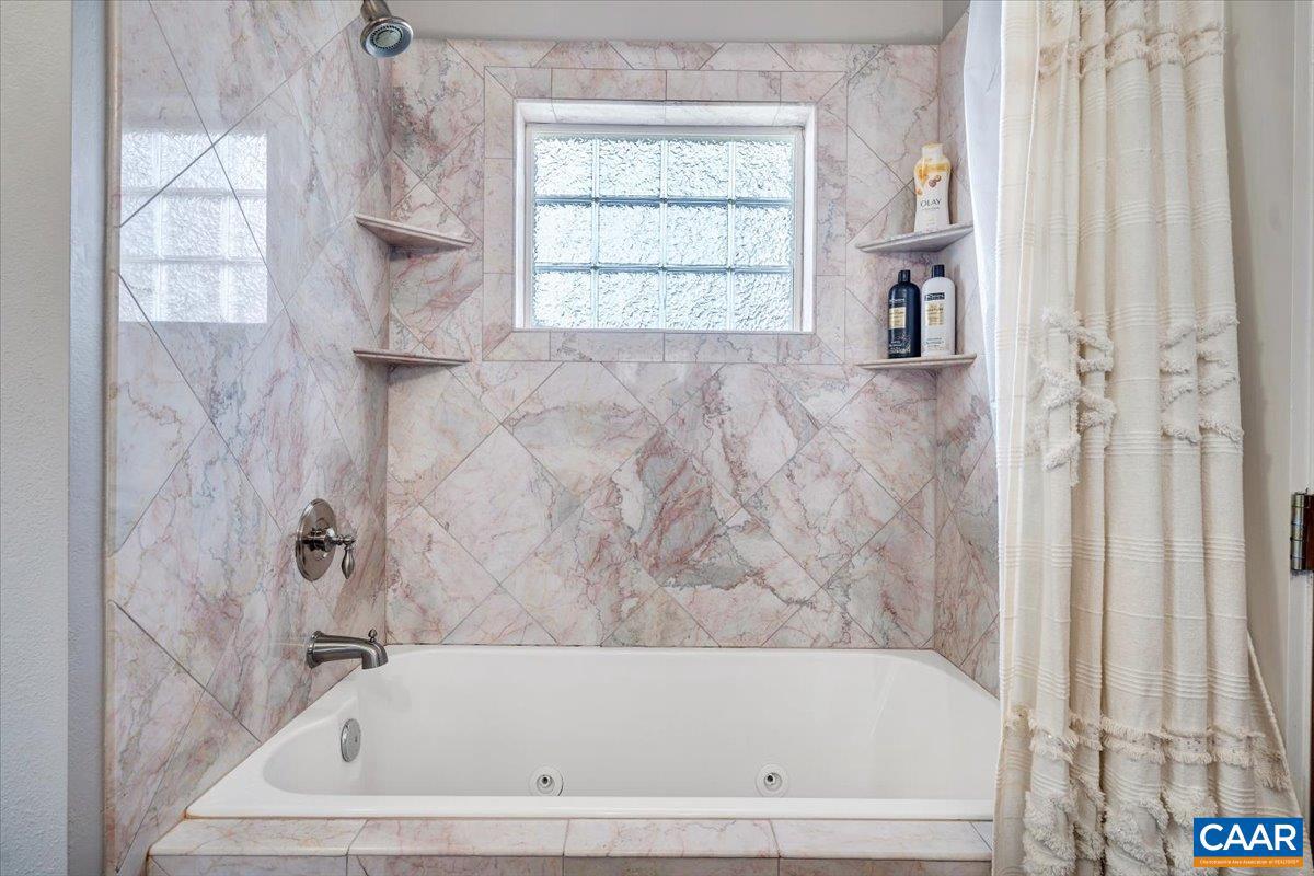 380 BLACKROCK CIR, WINTERGREEN RESORT, Virginia 22967, 6 Bedrooms Bedrooms, ,5 BathroomsBathrooms,Residential,For sale,380 BLACKROCK CIR,664024 MLS # 664024