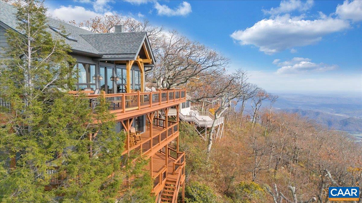 380 BLACKROCK CIR, WINTERGREEN RESORT, Virginia 22967, 6 Bedrooms Bedrooms, ,5 BathroomsBathrooms,Residential,For sale,380 BLACKROCK CIR,664024 MLS # 664024