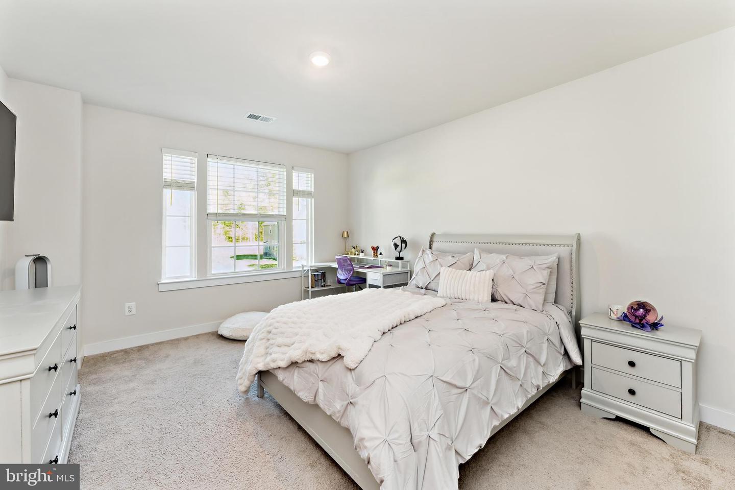 39 OAK RD, STAFFORD, Virginia 22556, 5 Bedrooms Bedrooms, ,5 BathroomsBathrooms,Residential,For sale,39 OAK RD,VAST2038494 MLS # VAST2038494