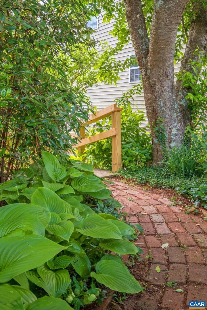326 RIVERSIDE AVE, CHARLOTTESVILLE, Virginia 22902, 3 Bedrooms Bedrooms, ,3 BathroomsBathrooms,Residential,For sale,326 RIVERSIDE AVE,664006 MLS # 664006