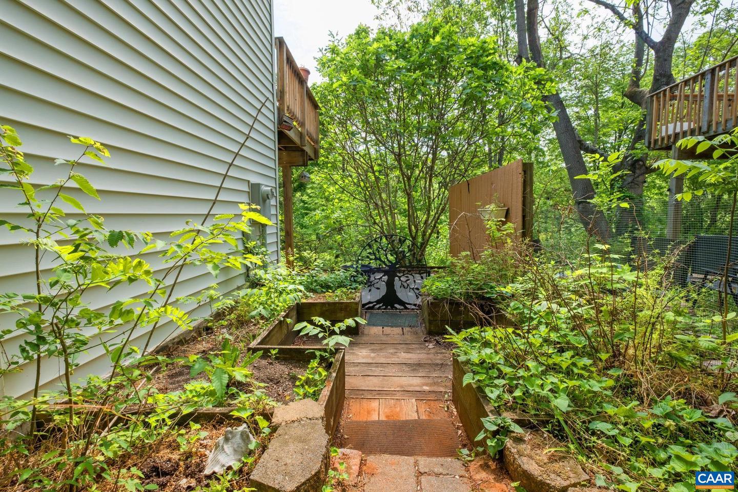 326 RIVERSIDE AVE, CHARLOTTESVILLE, Virginia 22902, 3 Bedrooms Bedrooms, ,3 BathroomsBathrooms,Residential,For sale,326 RIVERSIDE AVE,664006 MLS # 664006
