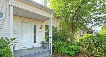 326 RIVERSIDE AVE, CHARLOTTESVILLE, Virginia 22902, 3 Bedrooms Bedrooms, ,3 BathroomsBathrooms,Residential,For sale,326 RIVERSIDE AVE,664006 MLS # 664006
