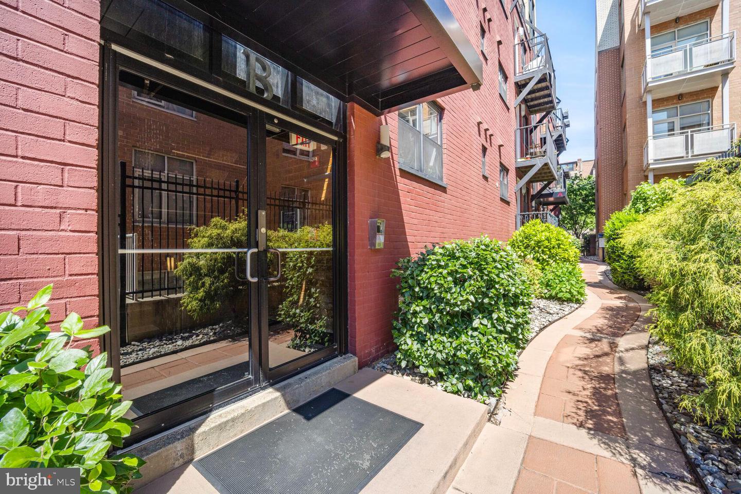 1354 EUCLID ST NW #202B, WASHINGTON, District Of Columbia 20009, 2 Bedrooms Bedrooms, ,2 BathroomsBathrooms,Residential,For sale,1354 EUCLID ST NW #202B,DCDC2198742 MLS # DCDC2198742