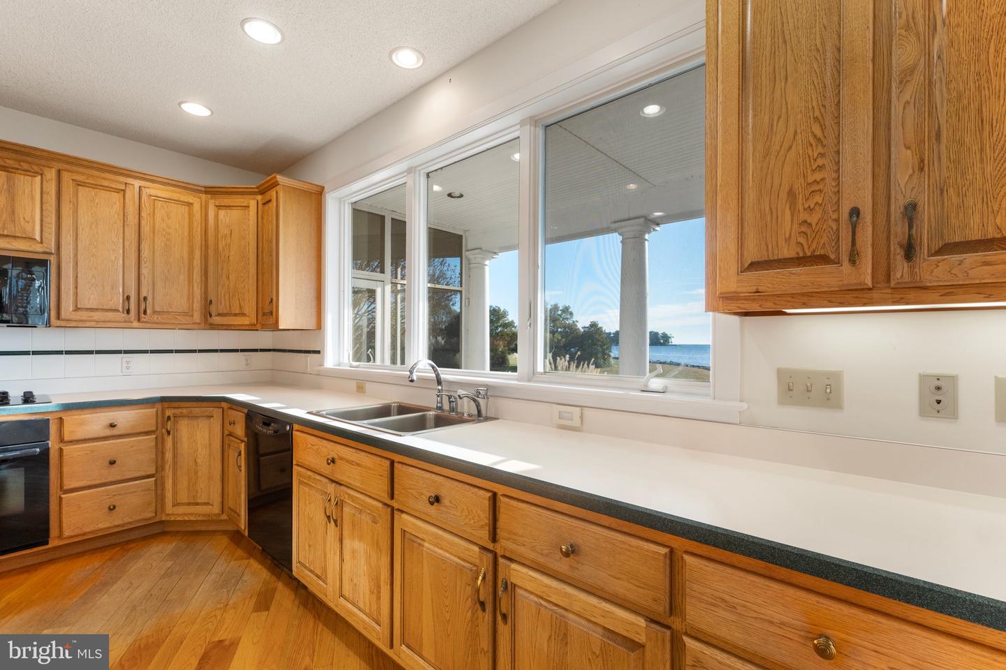 286 WATERBURY RD, KILMARNOCK, Virginia 22482, 4 Bedrooms Bedrooms, 12 Rooms Rooms,3 BathroomsBathrooms,Residential,For sale,286 WATERBURY RD,VANV2001576 MLS # VANV2001576