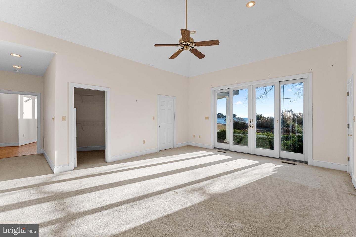 286 WATERBURY RD, KILMARNOCK, Virginia 22482, 4 Bedrooms Bedrooms, 12 Rooms Rooms,3 BathroomsBathrooms,Residential,For sale,286 WATERBURY RD,VANV2001576 MLS # VANV2001576