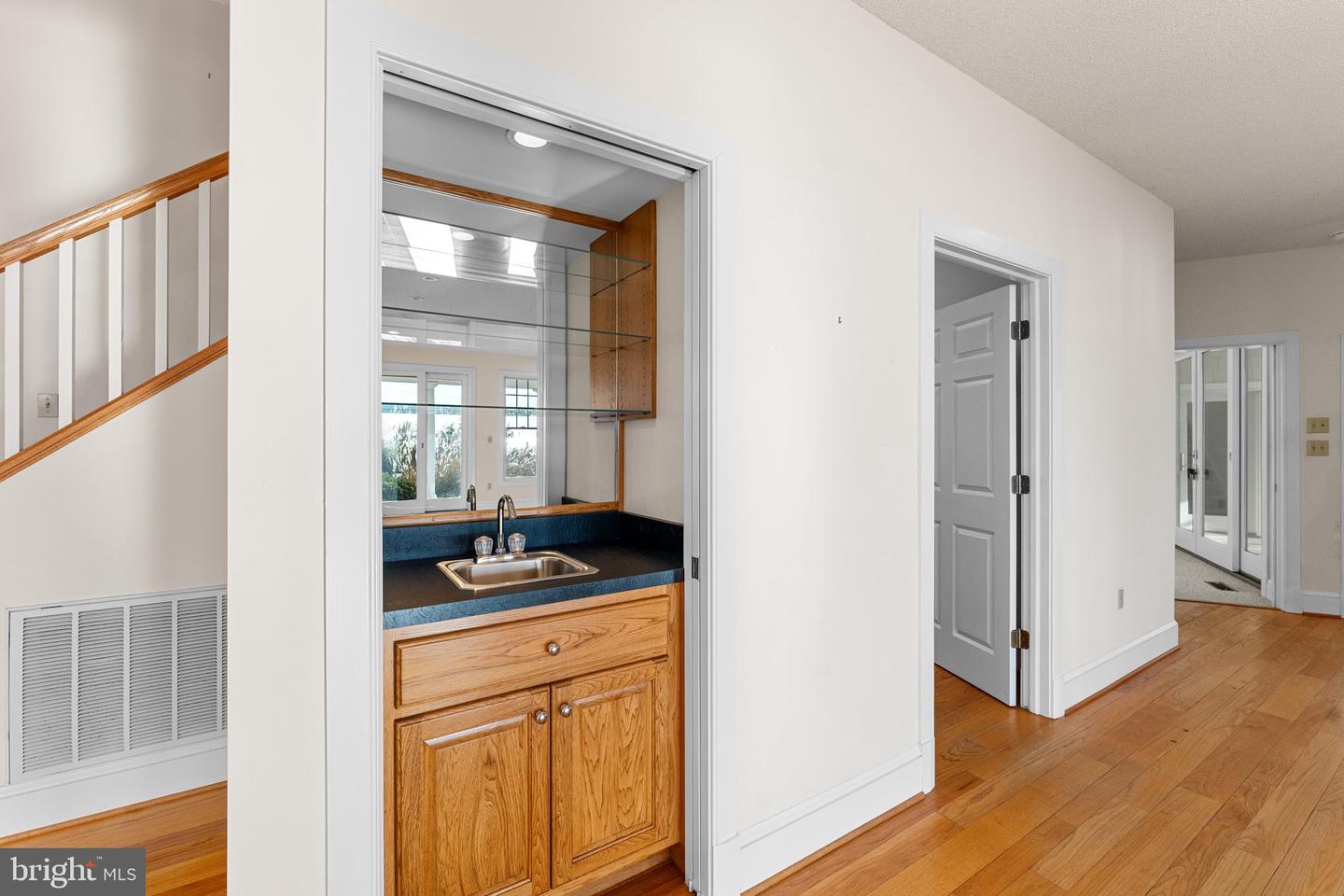 286 WATERBURY RD, KILMARNOCK, Virginia 22482, 4 Bedrooms Bedrooms, 12 Rooms Rooms,3 BathroomsBathrooms,Residential,For sale,286 WATERBURY RD,VANV2001576 MLS # VANV2001576