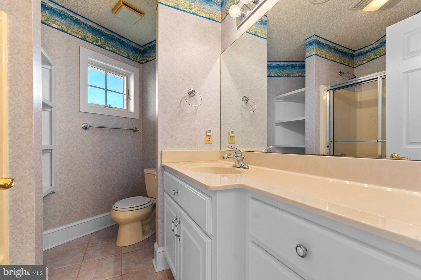286 WATERBURY RD, KILMARNOCK, Virginia 22482, 4 Bedrooms Bedrooms, 12 Rooms Rooms,3 BathroomsBathrooms,Residential,For sale,286 WATERBURY RD,VANV2001576 MLS # VANV2001576