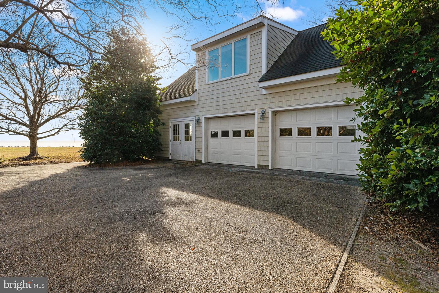 286 WATERBURY RD, KILMARNOCK, Virginia 22482, 4 Bedrooms Bedrooms, 12 Rooms Rooms,3 BathroomsBathrooms,Residential,For sale,286 WATERBURY RD,VANV2001576 MLS # VANV2001576