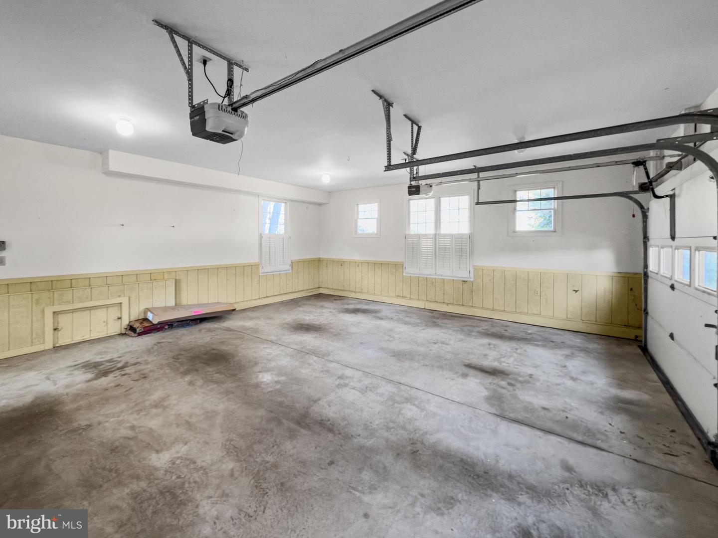 286 WATERBURY RD, KILMARNOCK, Virginia 22482, 4 Bedrooms Bedrooms, 12 Rooms Rooms,3 BathroomsBathrooms,Residential,For sale,286 WATERBURY RD,VANV2001576 MLS # VANV2001576