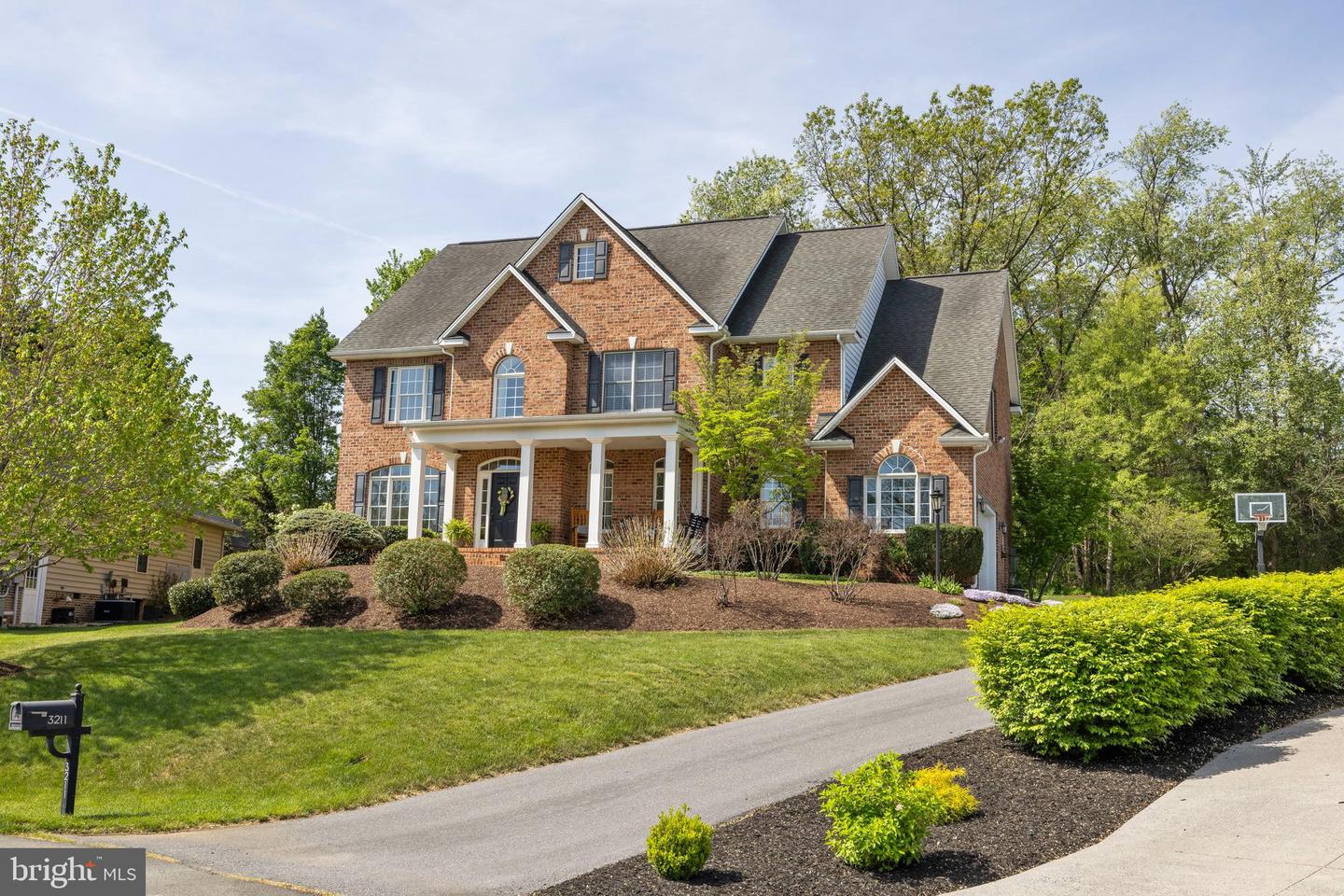 3211 DANBURY CT, ROCKINGHAM, Virginia 22801, 5 Bedrooms Bedrooms, ,4 BathroomsBathrooms,Residential,For sale,3211 DANBURY CT,VARO2002264 MLS # VARO2002264