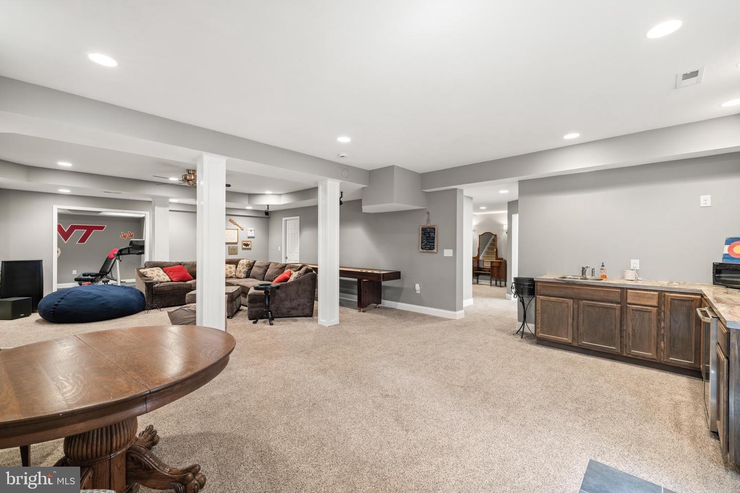 3211 DANBURY CT, ROCKINGHAM, Virginia 22801, 5 Bedrooms Bedrooms, ,4 BathroomsBathrooms,Residential,For sale,3211 DANBURY CT,VARO2002264 MLS # VARO2002264
