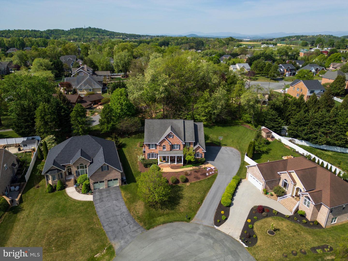 3211 DANBURY CT, ROCKINGHAM, Virginia 22801, 5 Bedrooms Bedrooms, ,4 BathroomsBathrooms,Residential,For sale,3211 DANBURY CT,VARO2002264 MLS # VARO2002264