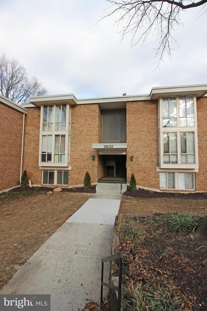 2632 FT FARNSWORTH RD #1B, ALEXANDRIA, Virginia 22303, 2 Bedrooms Bedrooms, ,1 BathroomBathrooms,Residential,For sale,2632 FT FARNSWORTH RD #1B,VAFX2238318 MLS # VAFX2238318