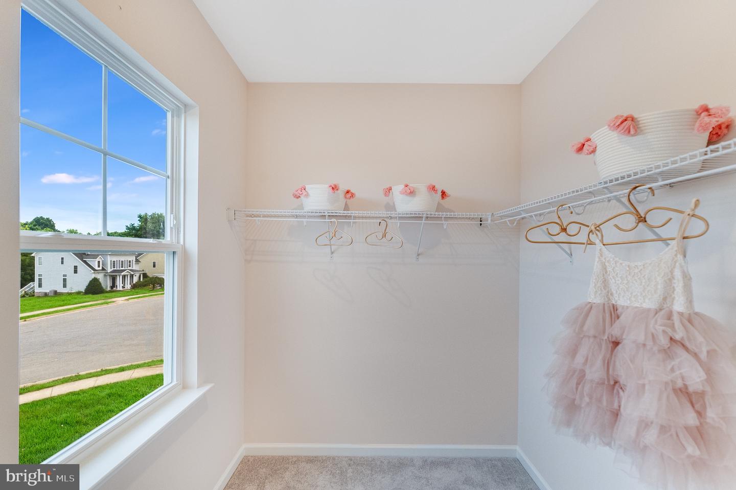 6 WINDSONG CT N, FISHERSVILLE, Virginia 22939, 4 Bedrooms Bedrooms, ,2 BathroomsBathrooms,Residential,For sale,6 WINDSONG CT N,VAAG2000582 MLS # VAAG2000582