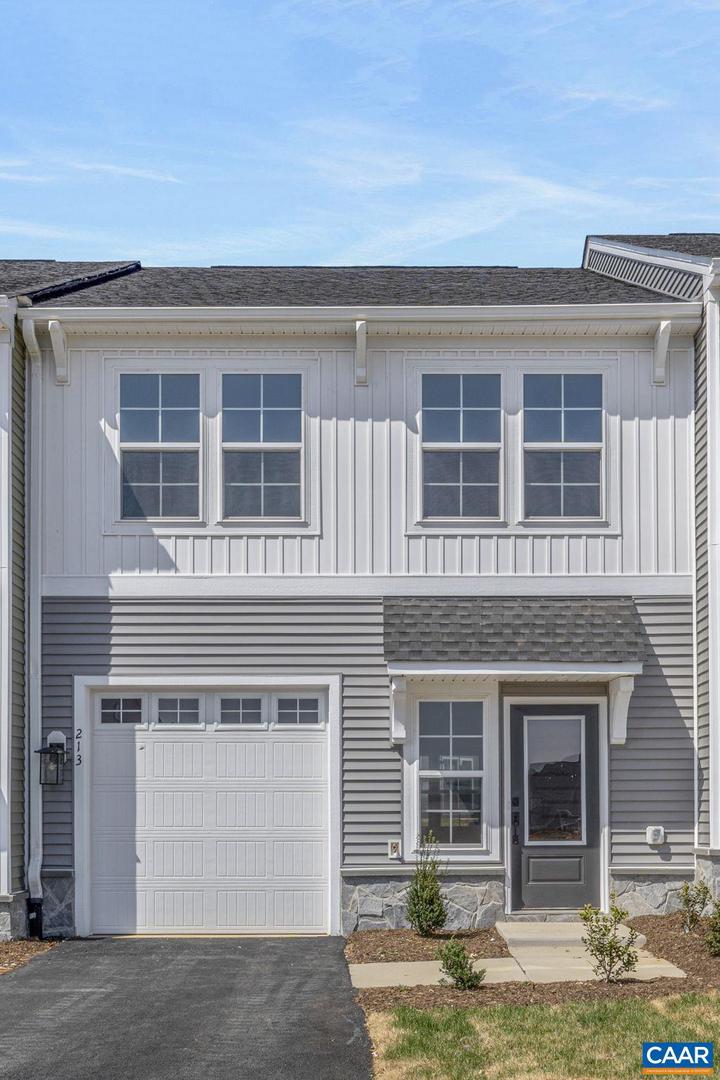 213 SUNBIRD LN, WAYNESBORO, Virginia 22980, 3 Bedrooms Bedrooms, ,2 BathroomsBathrooms,Residential,For sale,213 SUNBIRD LN,664014 MLS # 664014