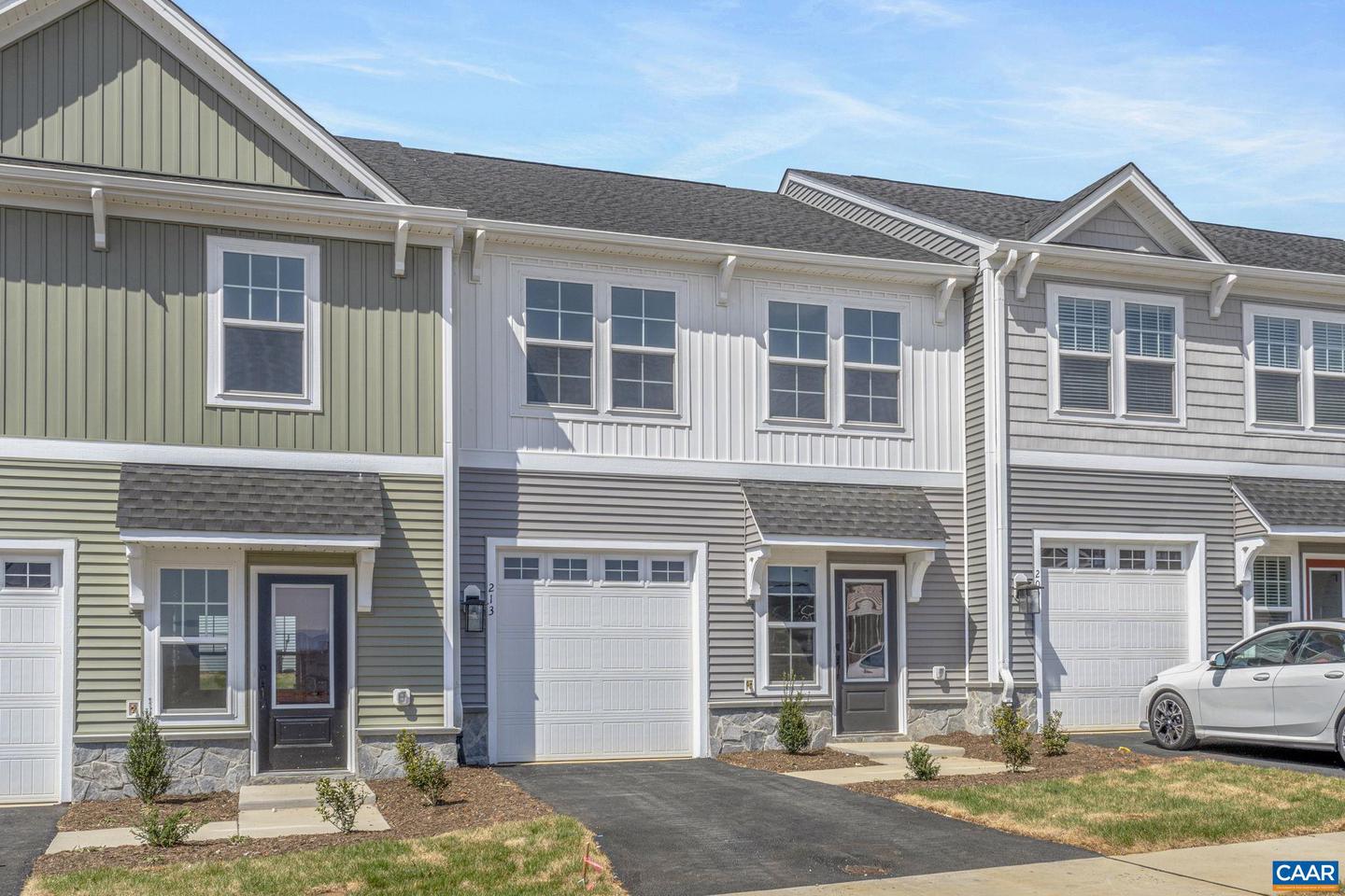 213 SUNBIRD LN, WAYNESBORO, Virginia 22980, 3 Bedrooms Bedrooms, ,2 BathroomsBathrooms,Residential,For sale,213 SUNBIRD LN,664014 MLS # 664014