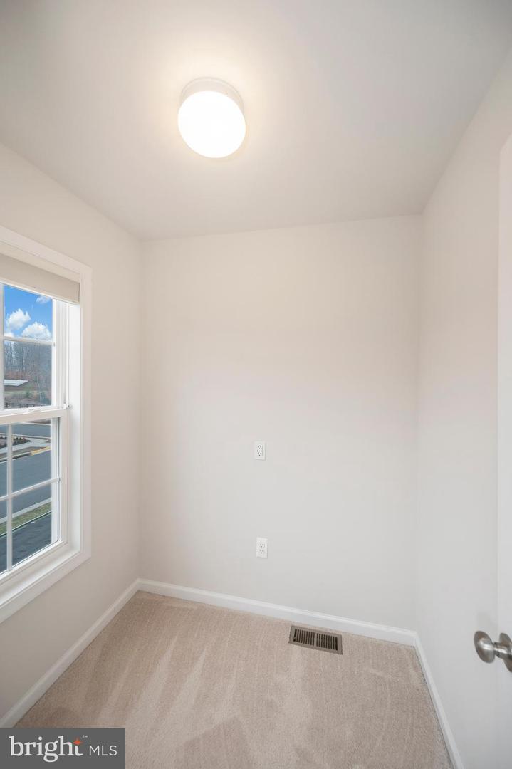 1092 ASPEN RD, STAFFORD, Virginia 22554, 5 Bedrooms Bedrooms, ,3 BathroomsBathrooms,Residential,For sale,1092 ASPEN RD,VAST2038502 MLS # VAST2038502