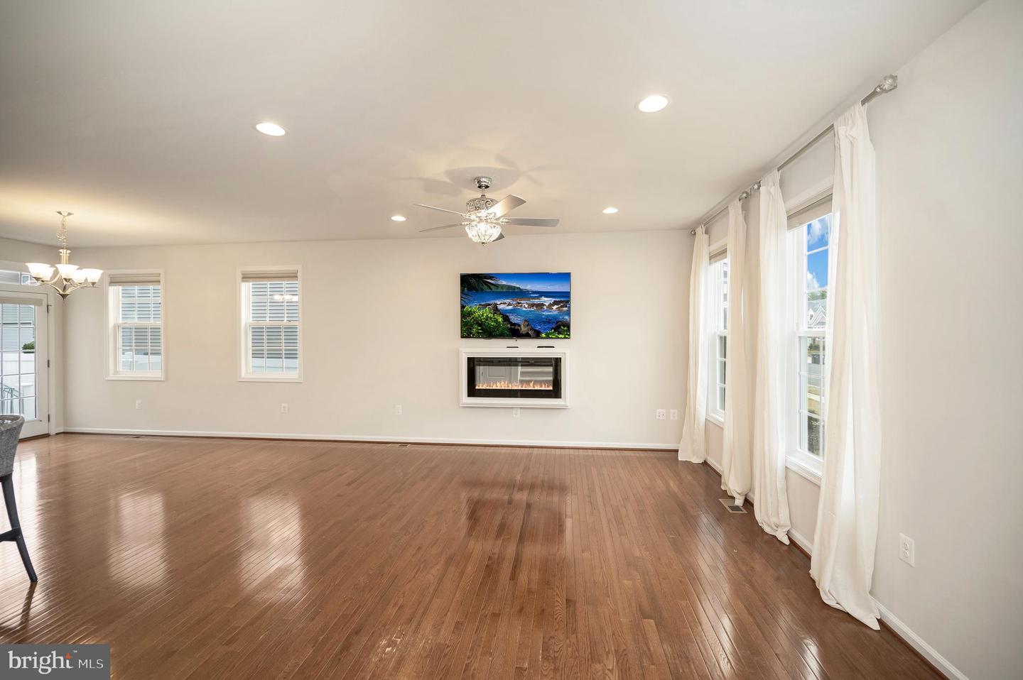 1092 ASPEN RD, STAFFORD, Virginia 22554, 5 Bedrooms Bedrooms, ,3 BathroomsBathrooms,Residential,For sale,1092 ASPEN RD,VAST2038502 MLS # VAST2038502