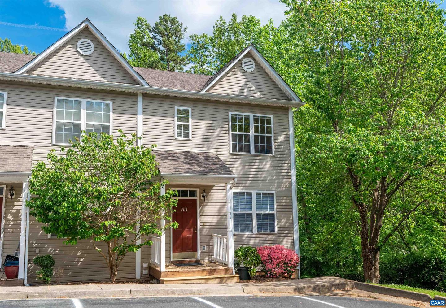 1818 WEBLAND TER, CHARLOTTESVILLE, Virginia 22901, 3 Bedrooms Bedrooms, ,3 BathroomsBathrooms,Residential,For sale,1818 WEBLAND TER,664016 MLS # 664016
