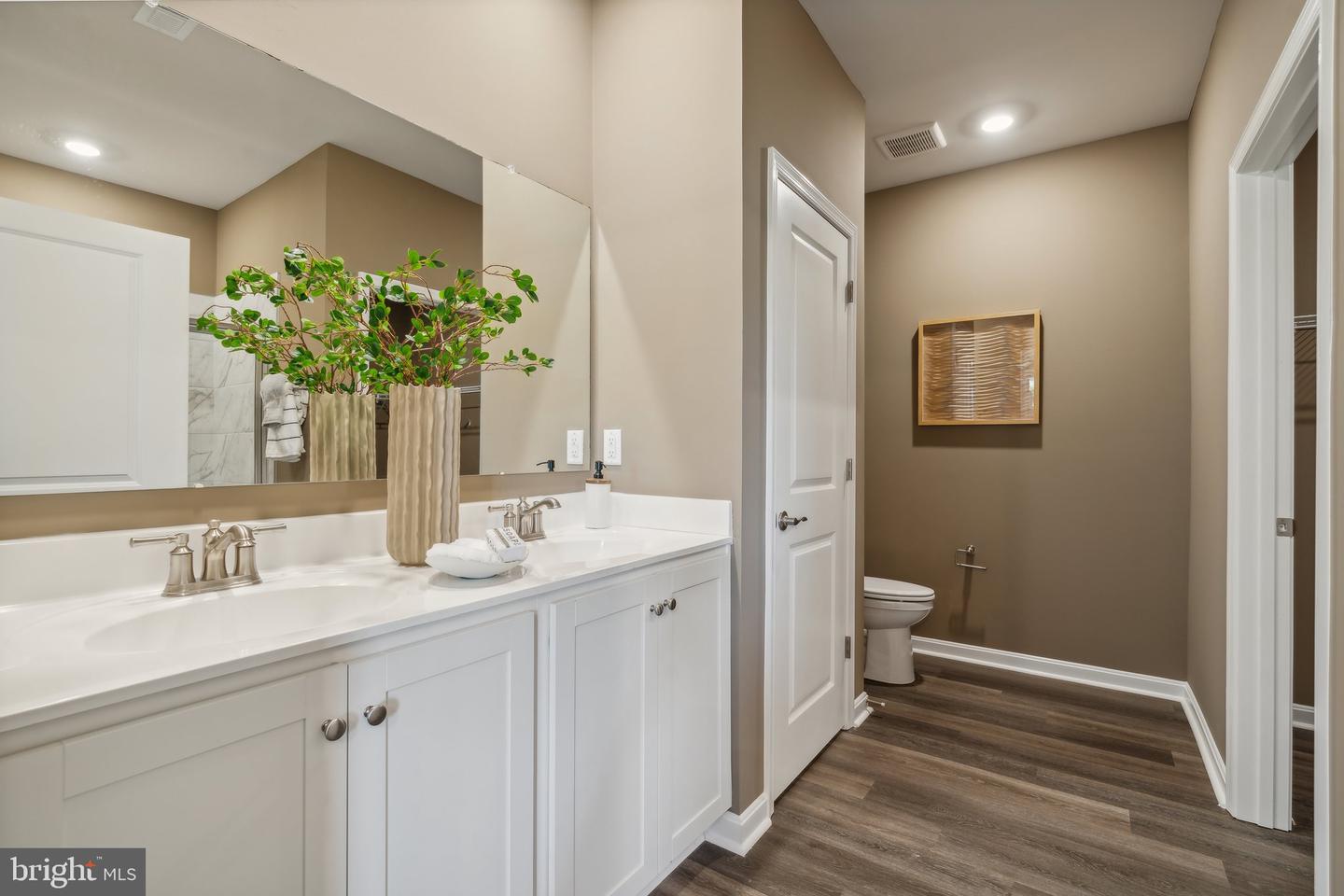 7770 SECRET KNOLL, MECHANICSVILLE, Virginia 23111, 4 Bedrooms Bedrooms, ,2 BathroomsBathrooms,Residential,For sale,7770 SECRET KNOLL,VAHA2000986 MLS # VAHA2000986