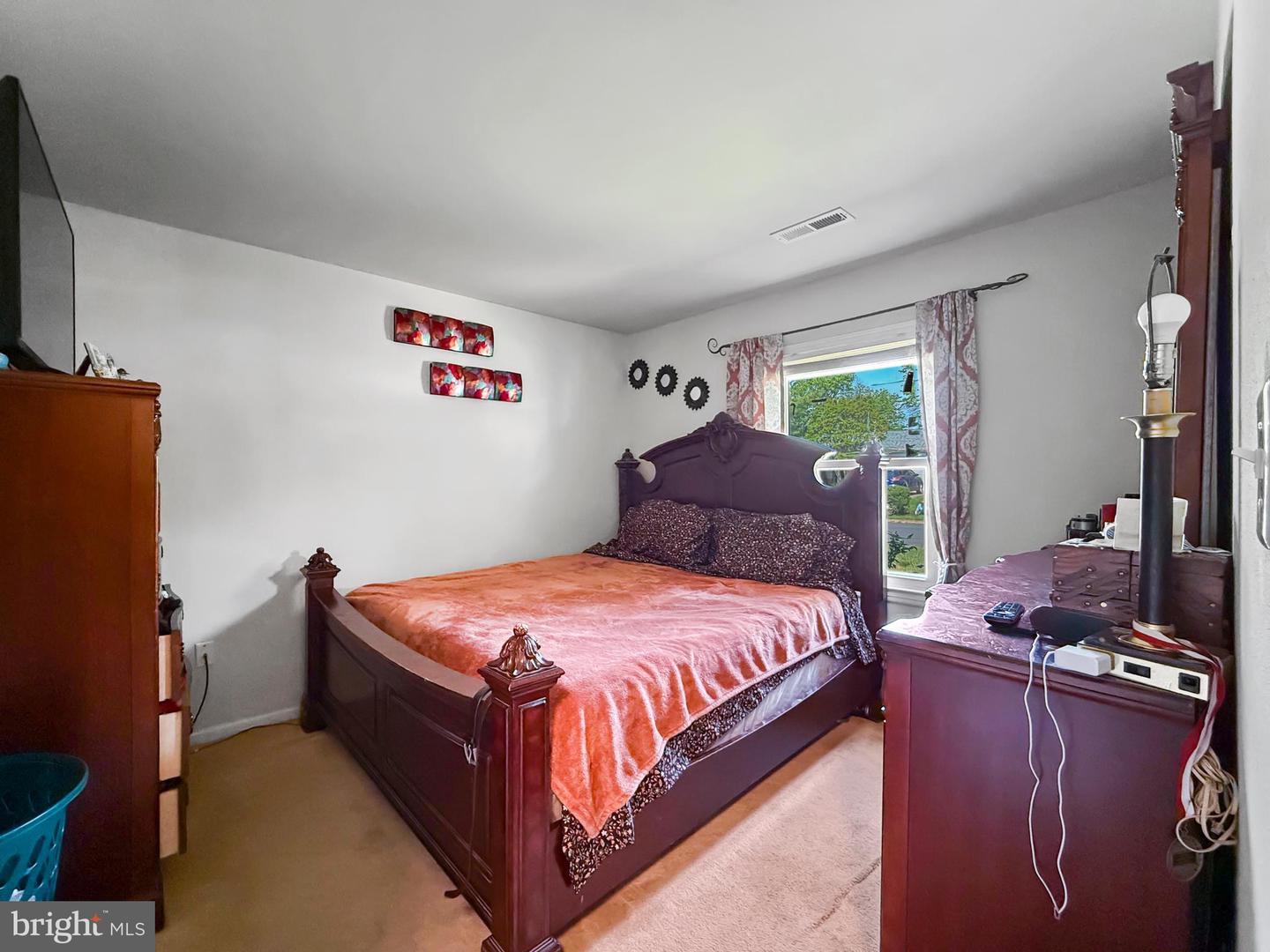 814 S FILBERT CT, STERLING, Virginia 20164, 3 Bedrooms Bedrooms, ,1 BathroomBathrooms,Residential,For sale,814 S FILBERT CT,VALO2095486 MLS # VALO2095486