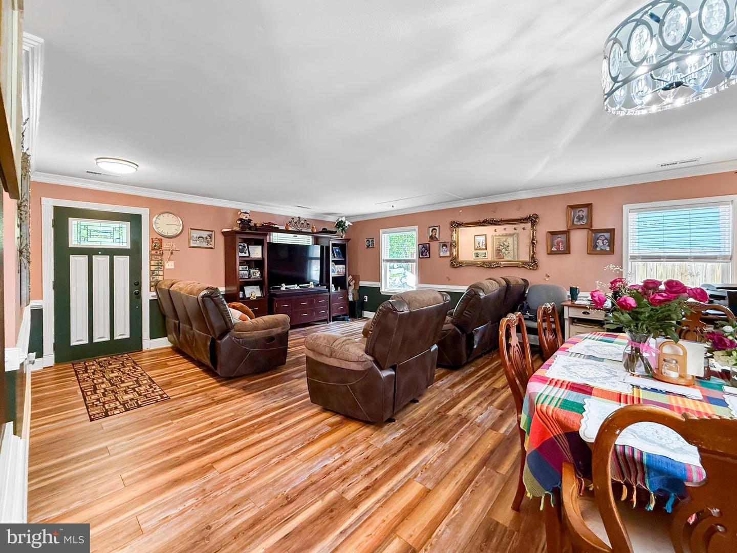 814 S FILBERT CT, STERLING, Virginia 20164, 3 Bedrooms Bedrooms, ,1 BathroomBathrooms,Residential,For sale,814 S FILBERT CT,VALO2095486 MLS # VALO2095486