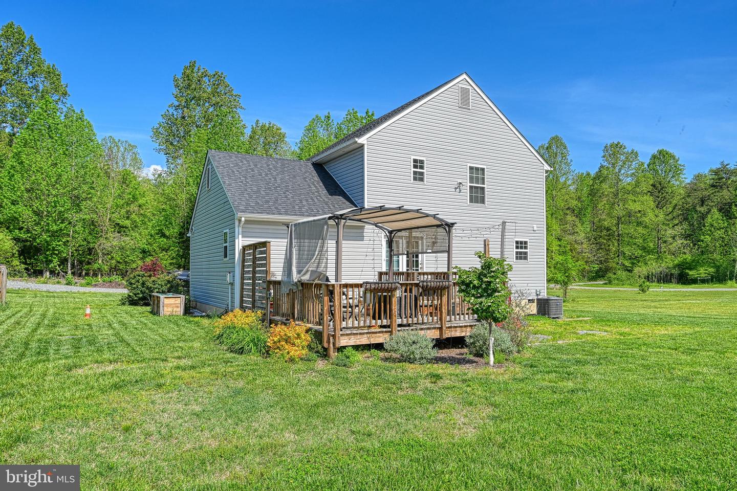 322 BANNISTER TOWN RD, LOUISA, Virginia 23093, 4 Bedrooms Bedrooms, 4 Rooms Rooms,3 BathroomsBathrooms,Residential,For sale,322 BANNISTER TOWN RD,VALA2007792 MLS # VALA2007792