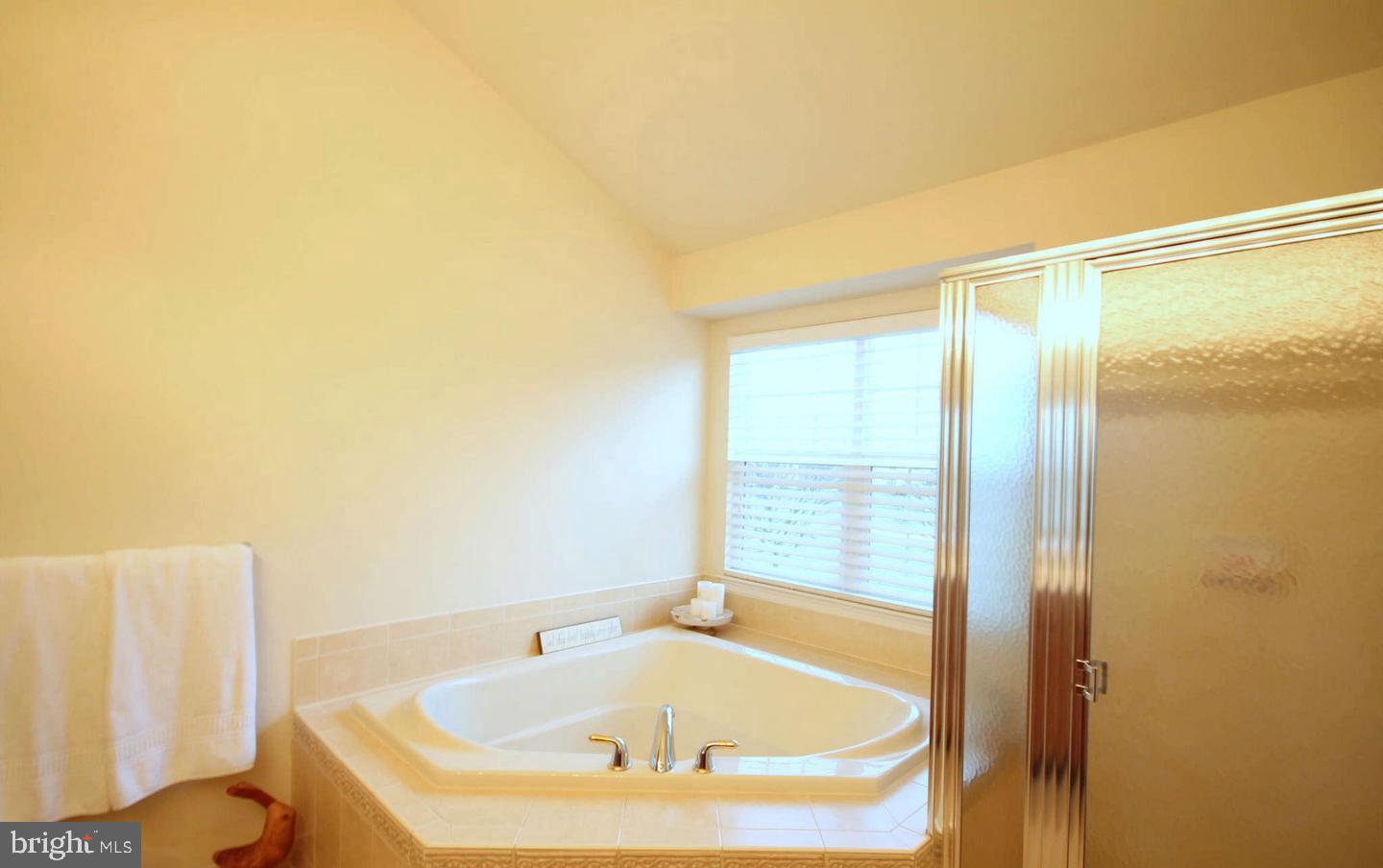 43154 BALTUSROL TER, ASHBURN, Virginia 20147, 3 Bedrooms Bedrooms, ,2 BathroomsBathrooms,Residential,For sale,43154 BALTUSROL TER,VALO2095496 MLS # VALO2095496