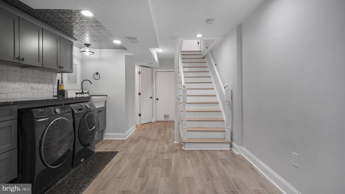 7053 WESTERN AVE NW, WASHINGTON, District Of Columbia 20015, 5 Bedrooms Bedrooms, ,3 BathroomsBathrooms,Residential,For sale,7053 WESTERN AVE NW,DCDC2198808 MLS # DCDC2198808