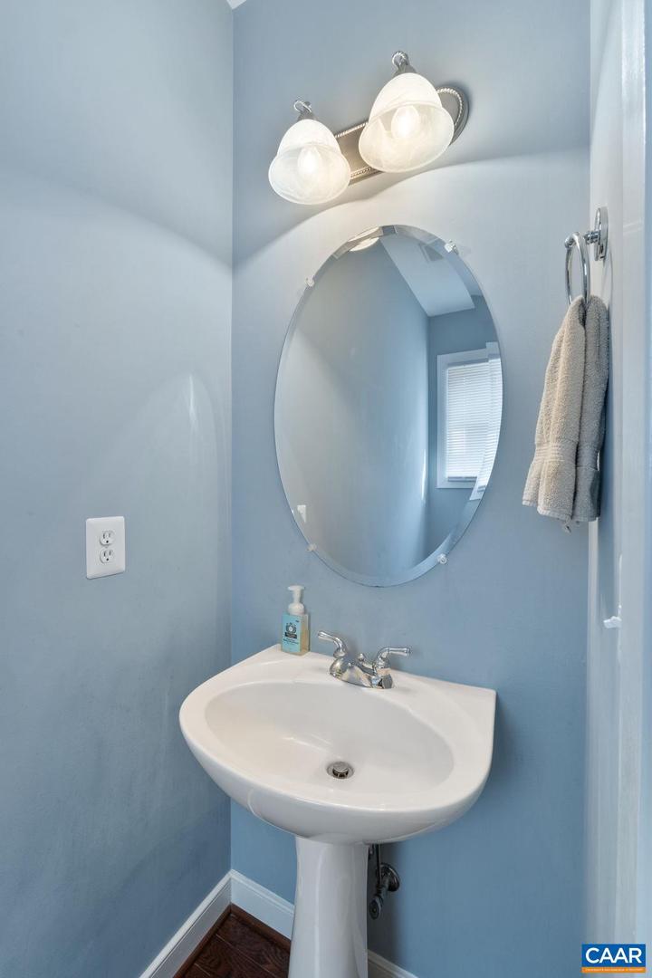 2153 SARANAC CT, CHARLOTTESVILLE, Virginia 22911, 4 Bedrooms Bedrooms, ,4 BathroomsBathrooms,Residential,For sale,2153 SARANAC CT,664025 MLS # 664025