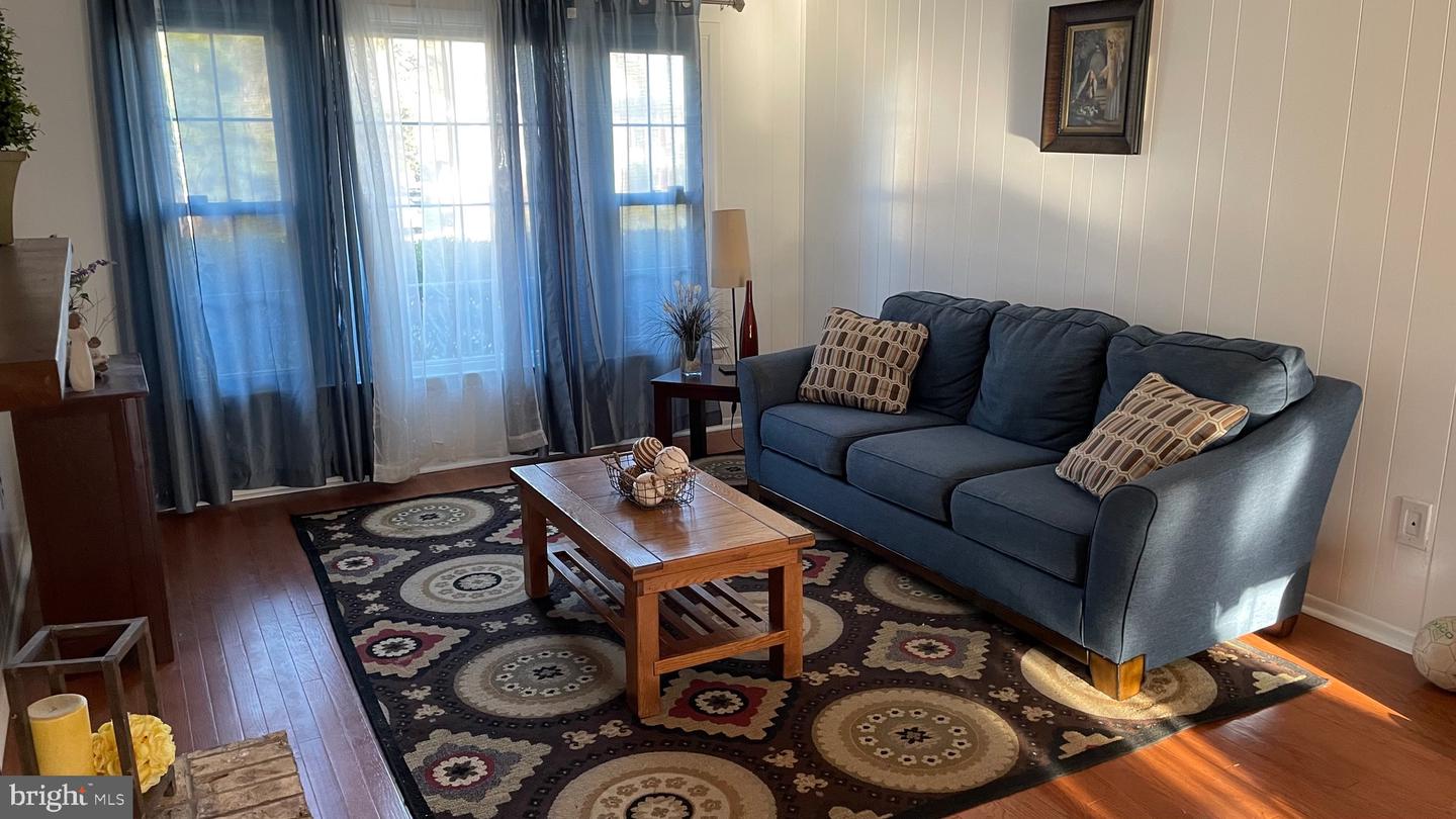 7176 KING WILLIAM ST, WARRENTON, Virginia 20187, 4 Bedrooms Bedrooms, ,2 BathroomsBathrooms,Residential,For sale,7176 KING WILLIAM ST,VAFQ2016484 MLS # VAFQ2016484