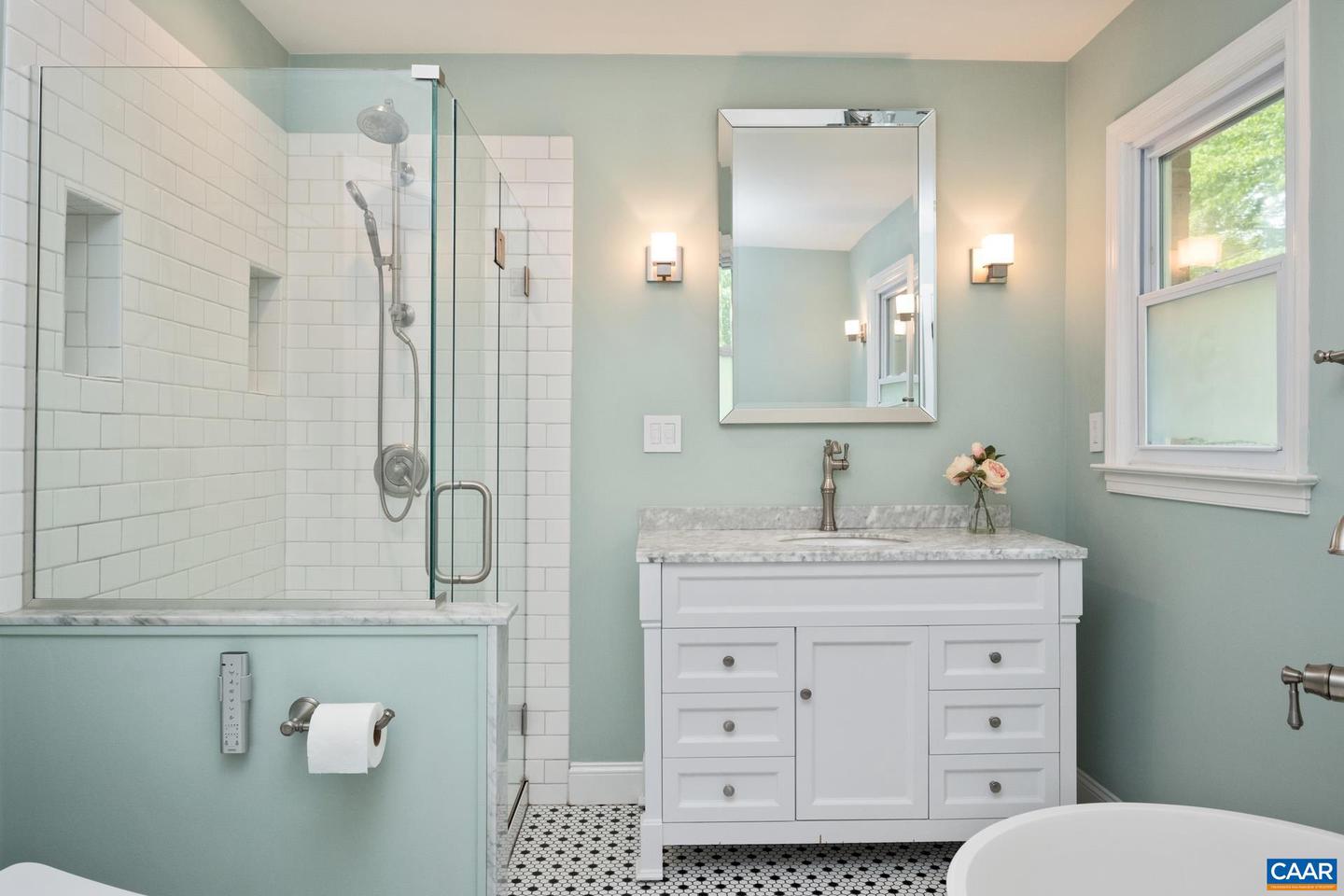 615 BEECHWOOD DR, CHARLOTTESVILLE, Virginia 22901, 4 Bedrooms Bedrooms, ,3 BathroomsBathrooms,Residential,For sale,615 BEECHWOOD DR,664026 MLS # 664026