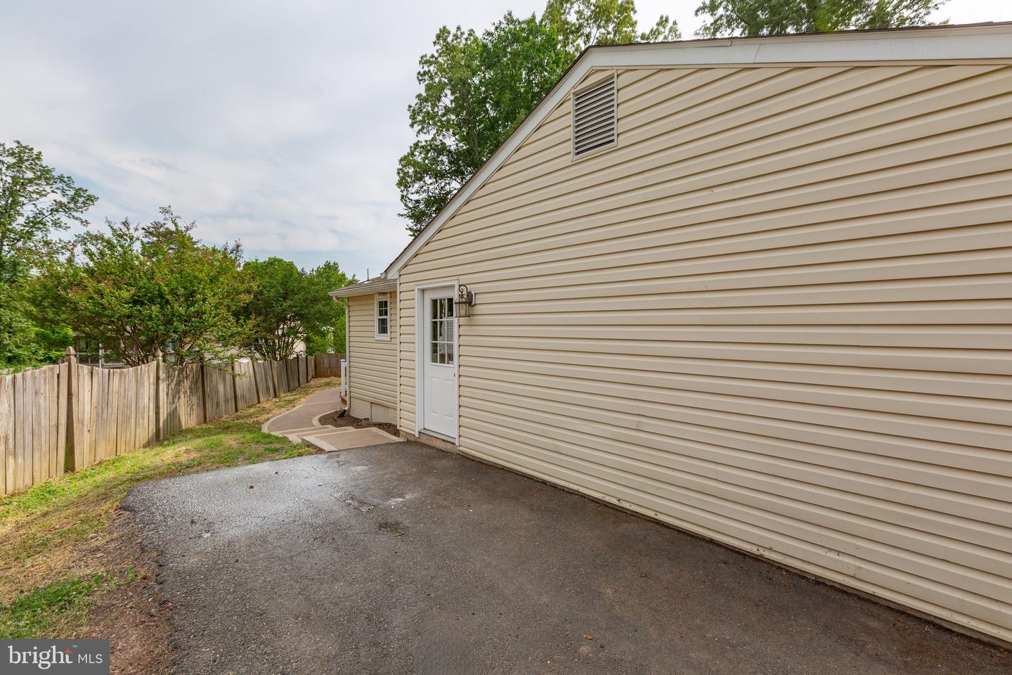 9 FAIRFIELD CT, STAFFORD, Virginia 22554, 3 Bedrooms Bedrooms, ,4 BathroomsBathrooms,Residential,For sale,9 FAIRFIELD CT,VAST2038514 MLS # VAST2038514