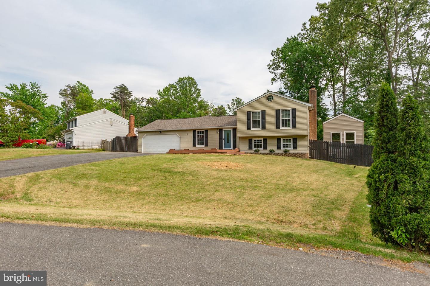 9 FAIRFIELD CT, STAFFORD, Virginia 22554, 3 Bedrooms Bedrooms, ,4 BathroomsBathrooms,Residential,For sale,9 FAIRFIELD CT,VAST2038514 MLS # VAST2038514