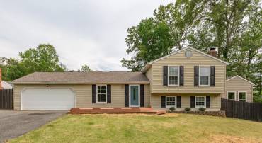9 FAIRFIELD CT, STAFFORD, Virginia 22554, 3 Bedrooms Bedrooms, ,4 BathroomsBathrooms,Residential,For sale,9 FAIRFIELD CT,VAST2038514 MLS # VAST2038514