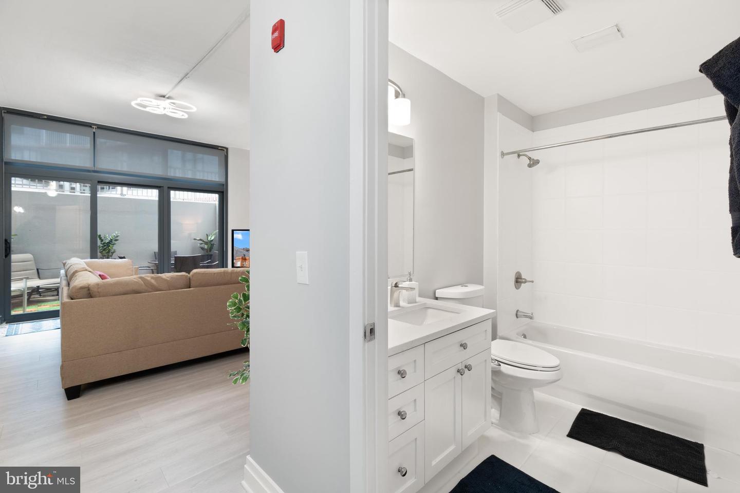 2120 VERMONT AVE NW #17, WASHINGTON, District Of Columbia 20001, 2 Bedrooms Bedrooms, ,2 BathroomsBathrooms,Residential,For sale,2120 VERMONT AVE NW #17,DCDC2198828 MLS # DCDC2198828