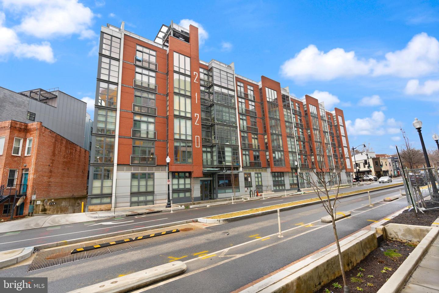 2120 VERMONT AVE NW #17, WASHINGTON, District Of Columbia 20001, 2 Bedrooms Bedrooms, ,2 BathroomsBathrooms,Residential,For sale,2120 VERMONT AVE NW #17,DCDC2198828 MLS # DCDC2198828