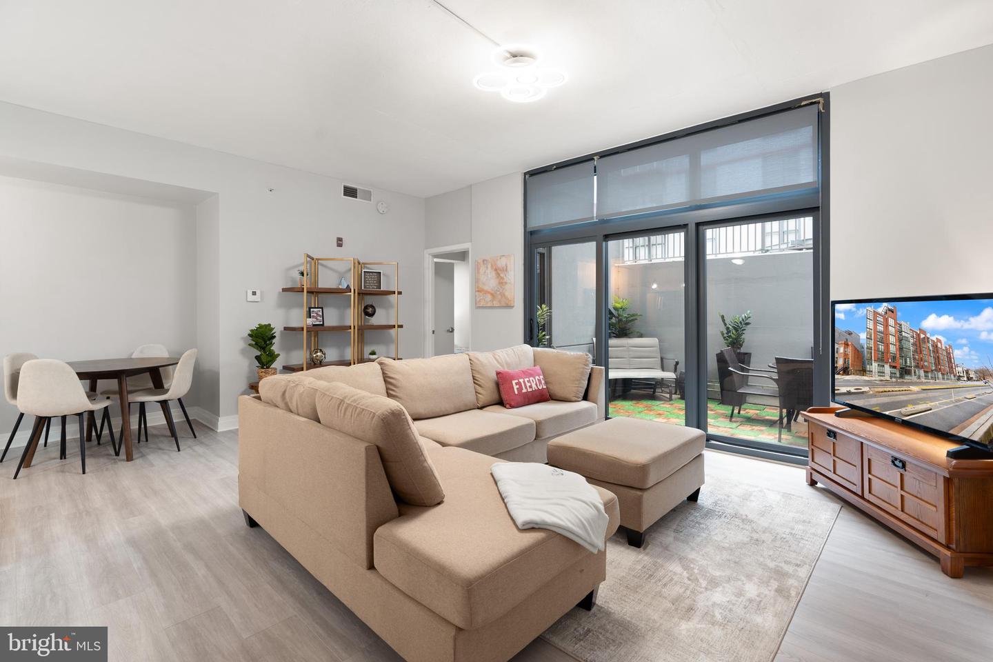 2120 VERMONT AVE NW #17, WASHINGTON, District Of Columbia 20001, 2 Bedrooms Bedrooms, ,2 BathroomsBathrooms,Residential,For sale,2120 VERMONT AVE NW #17,DCDC2198828 MLS # DCDC2198828
