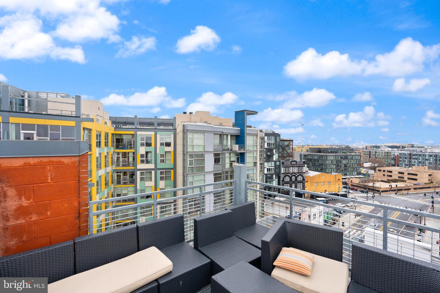 2120 VERMONT AVE NW #17, WASHINGTON, District Of Columbia 20001, 2 Bedrooms Bedrooms, ,2 BathroomsBathrooms,Residential,For sale,2120 VERMONT AVE NW #17,DCDC2198828 MLS # DCDC2198828