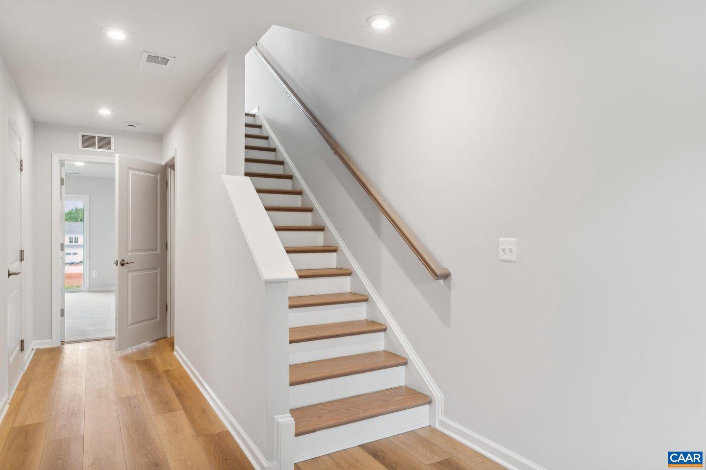 5968 CLING LN, CROZET, Virginia 22932, 3 Bedrooms Bedrooms, ,2 BathroomsBathrooms,Residential,For sale,5968 CLING LN,664031 MLS # 664031