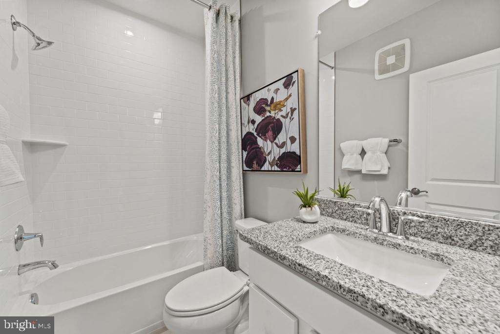 11268 DOROTHY VAUGHAN RD, MANASSAS, Virginia 20109, 3 Bedrooms Bedrooms, ,2 BathroomsBathrooms,Residential,For sale,11268 DOROTHY VAUGHAN RD,VAPW2093820 MLS # VAPW2093820
