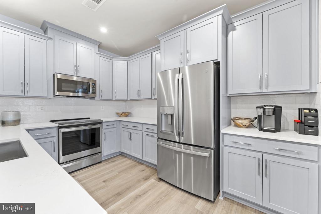 11268 DOROTHY VAUGHAN RD, MANASSAS, Virginia 20109, 3 Bedrooms Bedrooms, ,2 BathroomsBathrooms,Residential,For sale,11268 DOROTHY VAUGHAN RD,VAPW2093820 MLS # VAPW2093820